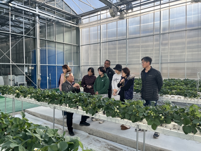 봉화군, 임대형스마트팜 입주 앞두고 마지막 담금질 박차