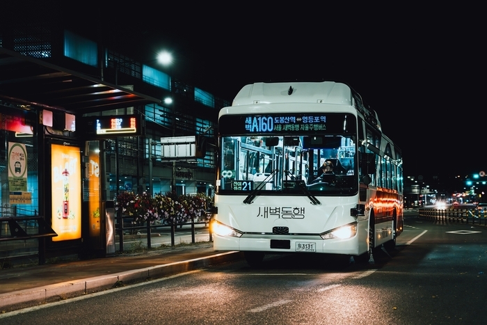 새벽 시간에 투입되는 서울 자율주행 버스