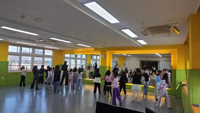 경북도교육청, 현장의 목소리 담은 '늘봄학교 운영 사례집' 내년 2월 보급