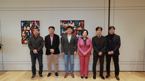 신계용 과천시장(왼쪽 네번째) 25일 LG에너지솔루션 본사 방문