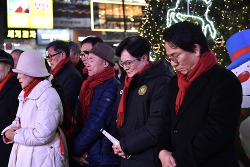 김포시 25일 구래동 문화의거리에서 성탄 트리 점등식 개최