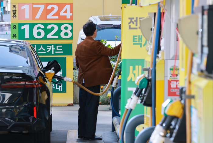 3주 만에 상승 전환한 주유소 기름값