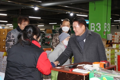 최대호 안양시장 2024년 12월19일 안양농수산물도매시장 들러 상인들 격려