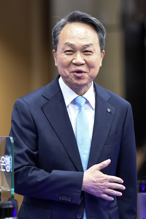 진옥동 신한금융 회장