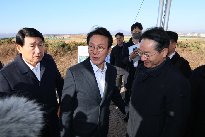 수도권매립지 현장 방문한 김민석 국무총리