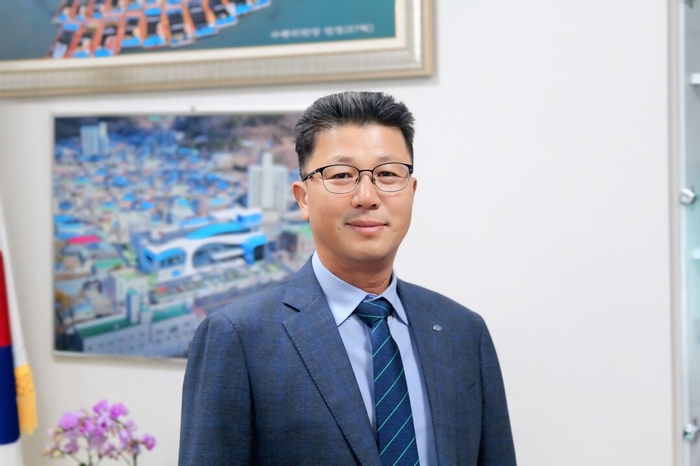 김기영 진도수산업협동조합 조합장, 2025 대한민국 사회공헌 '대상'