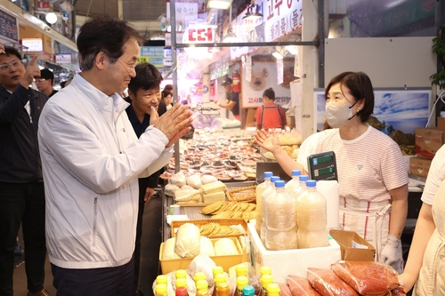 이동환 고양특례시장 한가위 맞이 전통시장 방문
