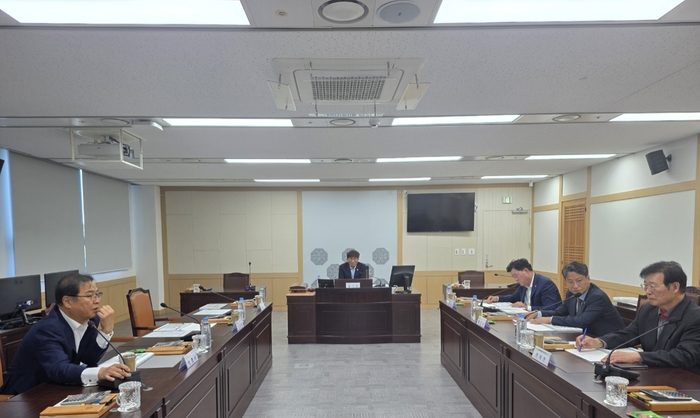 경북도의회, '시장형 노인일자리 모델' 구축 방향 제시