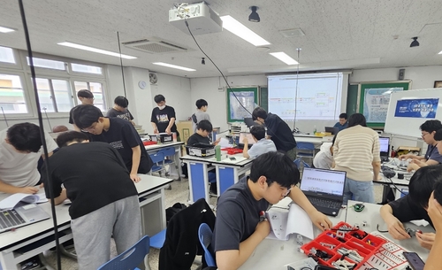 부천과학고의 과학중점학교 당시  '꿈틀소리 심화 실험캠프' 수업 현장