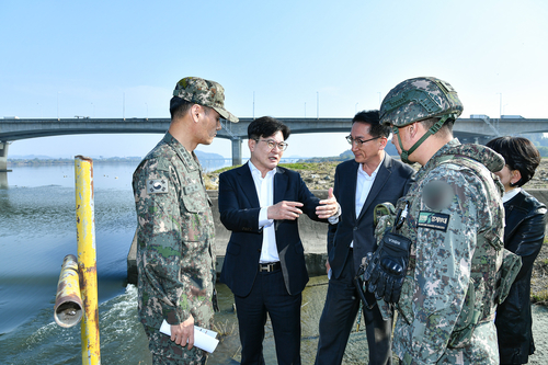 김포시 2025년 10월 백마도 시민에게 개방하고 현장행정 진행