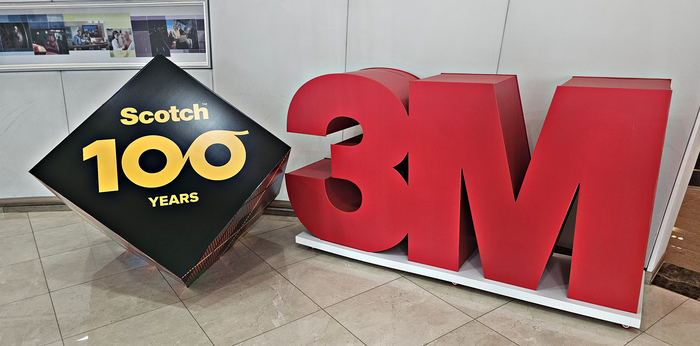 한국쓰리엠 기술연구소 1층의 조형물. 사진=박규빈 기자