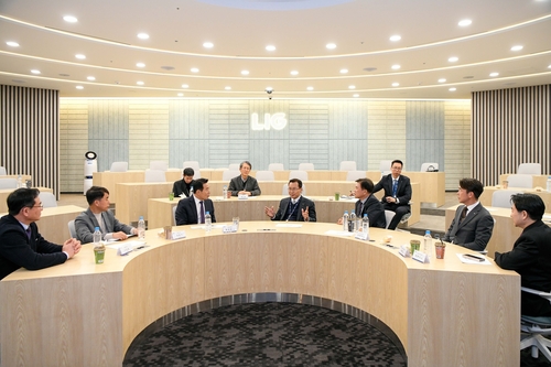 포천시-엘아이지(LIG)넥스원 9일 '근접정비지원센터 조성' 업무협약 체결