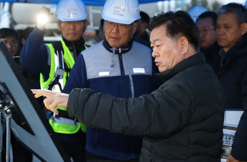 박승원 광명시장 10일 2025년 4월 붕괴 사고 발생한 신안산선 복선전철 공사현장 방문