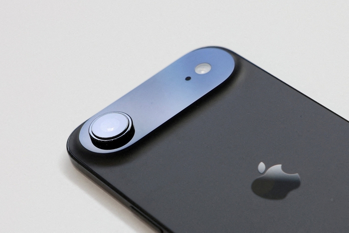 애플 아이폰 에어 제품 이미지.