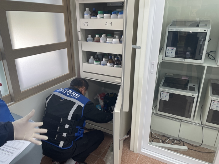 경북교육청, 2025학년도 학교 과학실험실 안전점검 완료