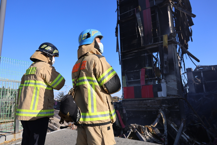 이랜드패션 물류센터 화재 합동 감식