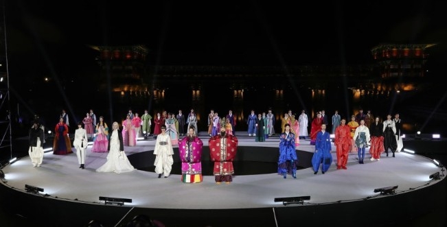 '한글의 본향' 정체성으로 세계화…한복·전통공예 해외무대도 확대