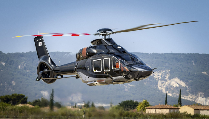 에어버스 헬리콥터스가 대한항공의 전용기 사업 자회사 케이에비에이션(K-Aviation)에 인도한 ACH160. 사진=에어버스 헬리콥터스 제공