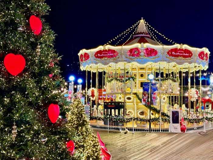 잠실 롯데타운 크리스마스 마켓 내 마련된 회전목마. 사진=롯데백화점