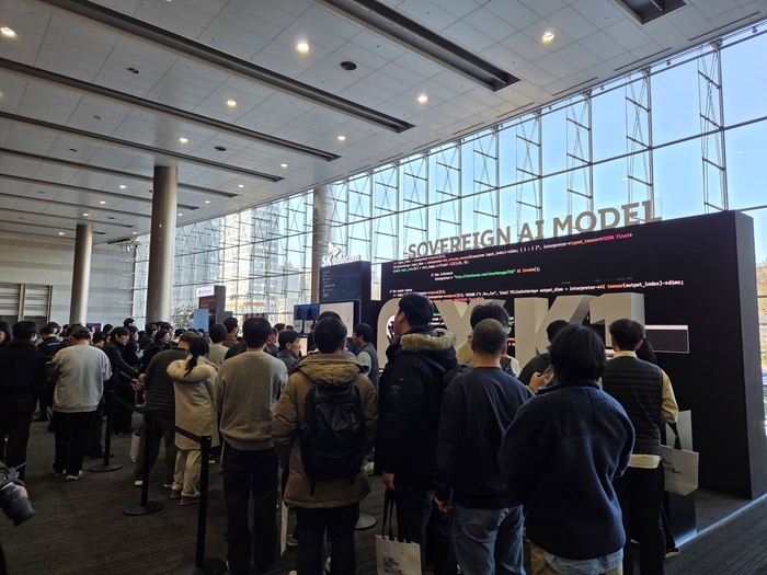 독자 AI 파운데이션 모델 프로젝트 1차 발표회 SK텔레콤 부스