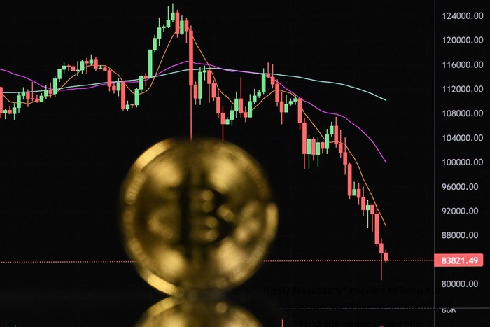 TOPSHOT-BRITAIN-MARKET-PRICES-BITCOIN