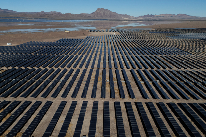 글로벌 온실가스 배출 역대 최대…선방한 2025년