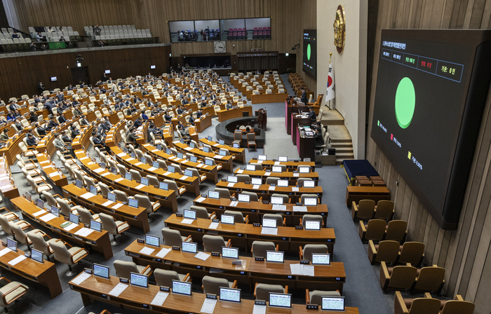 주말에도 필리버스터…국회, 오늘 은행법 개정안 표결