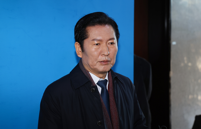 김병기 원내대표 사퇴 관련 입장 밝히는 정청래 대표