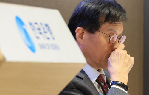 “쉽게 못 내린다”...한은 ‘기준금리 동결 장기화’ 시그널