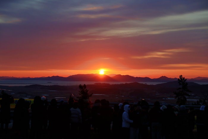 땅끝해남 해맞이 인파 북적
