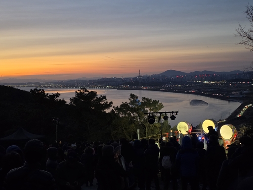 김포시-김포시체육회 1일 하성면 봉성산에서 '2026년 봉성산 해맞이 행사' 개최