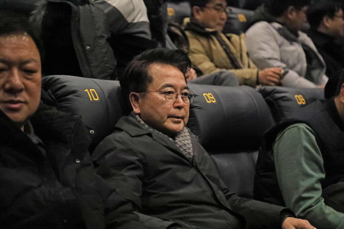 육동한 춘천시장 '아바타 3' 관람