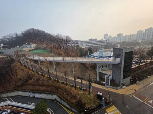 군포시 그림책꿈마루 외부승강기