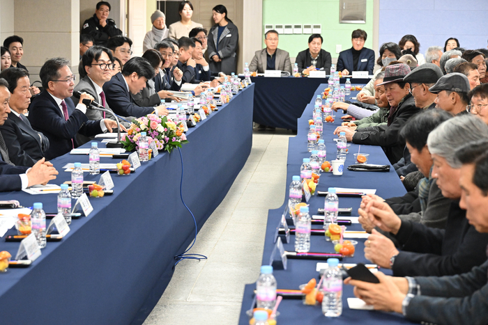 군위군, 8개 읍면 순회 '군민 공감 대화'