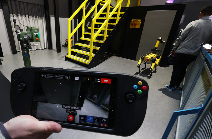 움직여라 스팟!