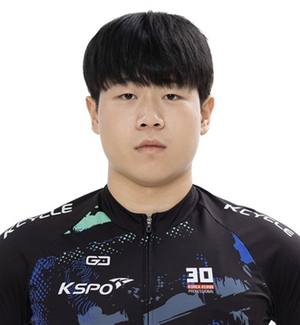 윤명호 경륜선수(30기, A2, 진주)