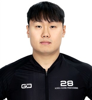 박건이 경륜선수(28기, S1, 창원 상남)