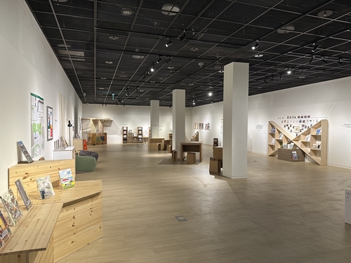 군포시그림책꿈마루 인문기획전 '동네 책방' 전시실