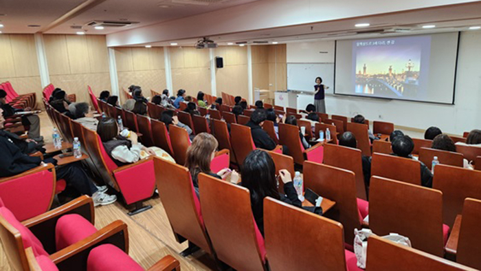 프랑스 파리의 예술·역사·문화로 떠나는 '여행보다 더 생생한 예술' 경험