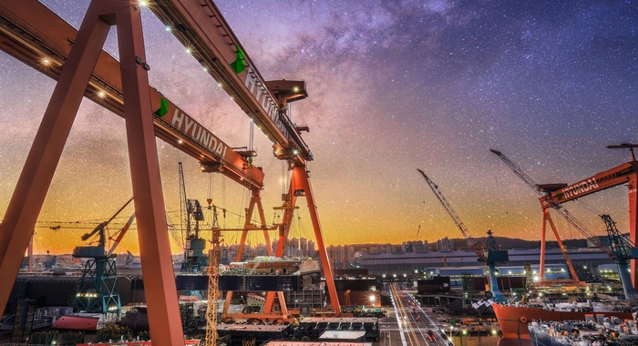 HD현대중공업 울산 조선소 야경. 사진=HD현대중공업 제공