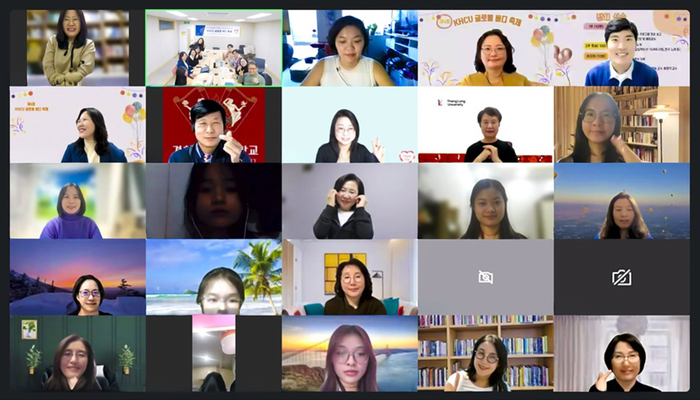 경희사이버대 KF글로벌 e-스쿨 사업단이 주관한 '제4회 KHCU 글로벌 버디 축제'에서 해외 대학 교수진과 외국인 학생, 글로벌 버디, 연구진 등이 온·오