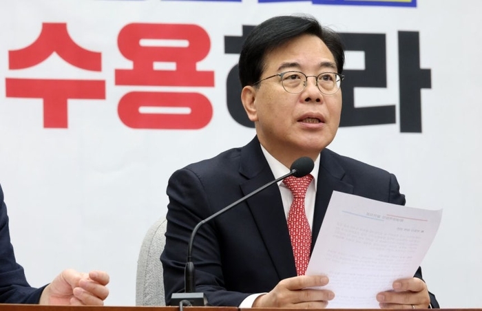 송언석 국민의힘 원내대표가 30일 국회에서 열린 원내대책회의에서 모두발언을 하고 있다. [사진=연합뉴스]