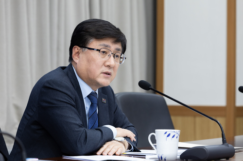 김성환 기후에너지환경부장관이 30일 서울 서초구 한강홍수통제소에서 한국전력, 전력거래소, 한국수력원자력 등 유관기관과 간담회를 갖고 봄철 경