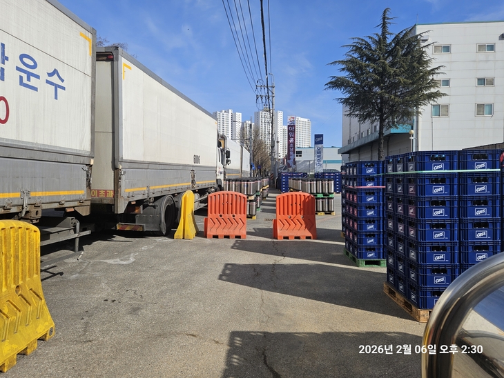 민주노총 화물연대 집회…OB맥주 광주공장 출고 지연