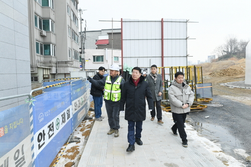 백경현 구리시장 4일 수택1동 행정복지센터 건립 공사현장 점검