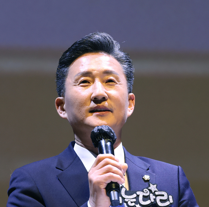 시민이 초청한 정치인…공주서 열린 임달희 팬클럽 창단식