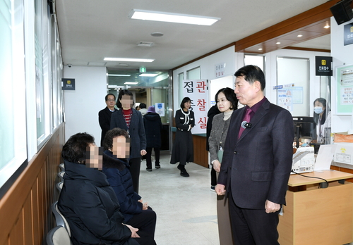 백경현 구리시장 9일 대상포진 무료 예방접종 현장 점검