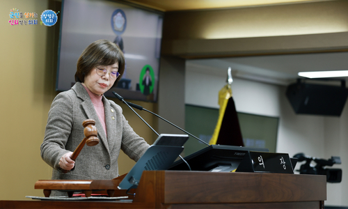 오혜자 양평군의회 의장 제313회 임시회 폐회 선포