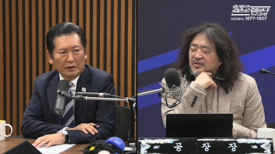 정청래 더불어민주당 대표(왼쪽)과 방송인 김어준씨(오른쪽)