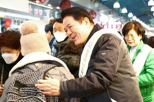 최대호 안양시장 11일 중앙시장 방문